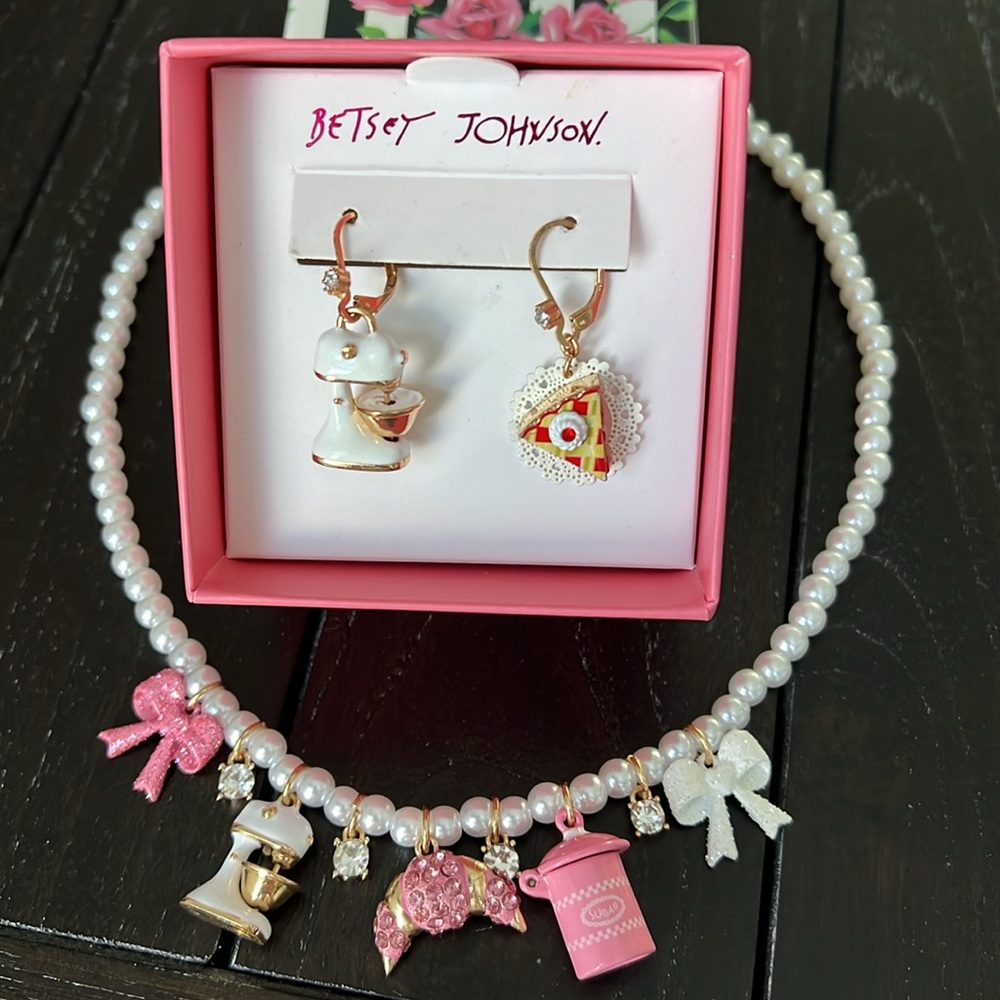 Betsey Johnson Jewelry Set - Picture 4 of 9